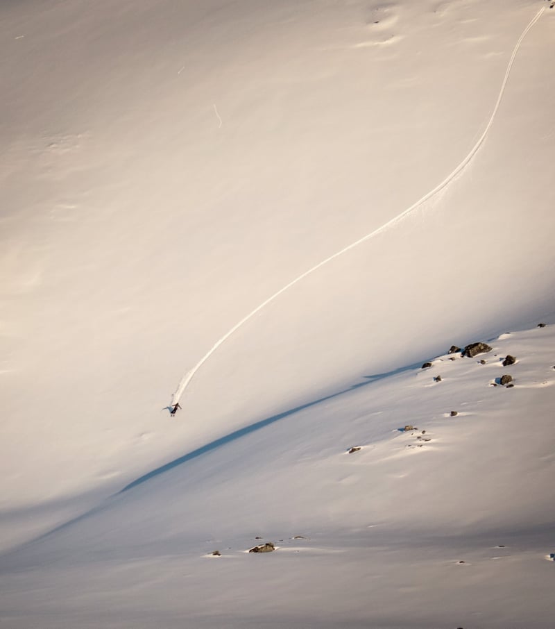 Skidspår genom nysnö i Norden
